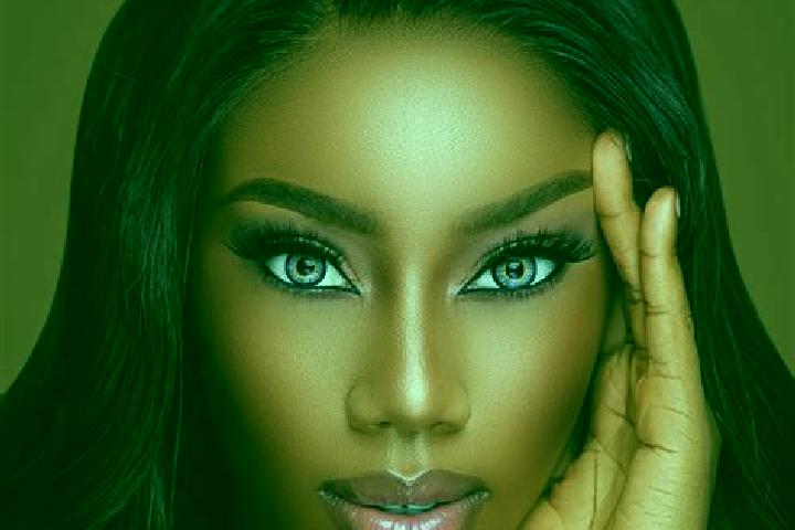 Zoey, 38, a chestnut blue-eyed ebony companion based in Garnic. Offering 69, Dinner Date, Roleplay. Available for incall and outcall, day and evening dates.