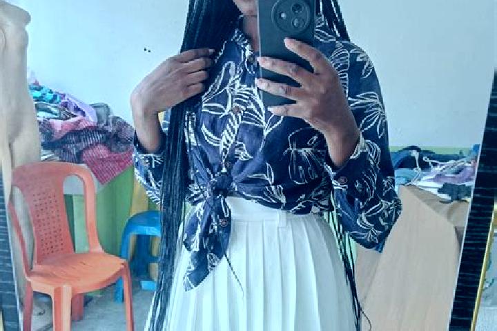 Zoey, 38 — Escort in Samba Caju, Angola