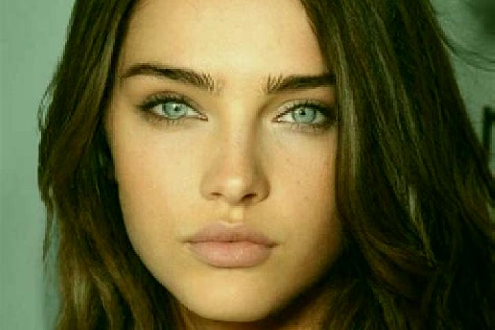 Zoey, 39, a brunette blue-eyed european companion based in Inhaminga. Offering Couples, Deep French Kissing. Available for incall and outcall, overnight book...