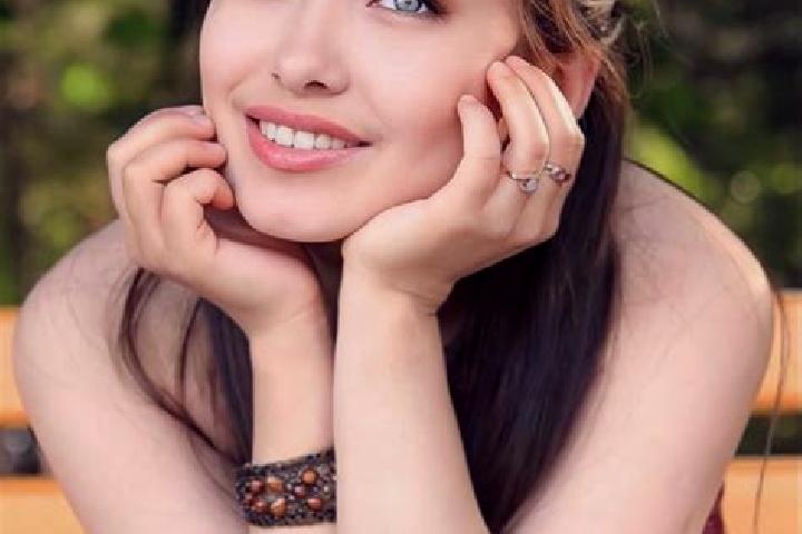 Zoey, 39, a red blue-eyed asian companion based in Nyzhnye. Offering BDSM, CIM, Dinner Date, Massage. Available for incall and outcall, day and evening dates.