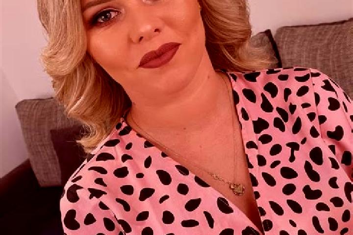 Zoey, 39 — Escort in Bargauani, Romania