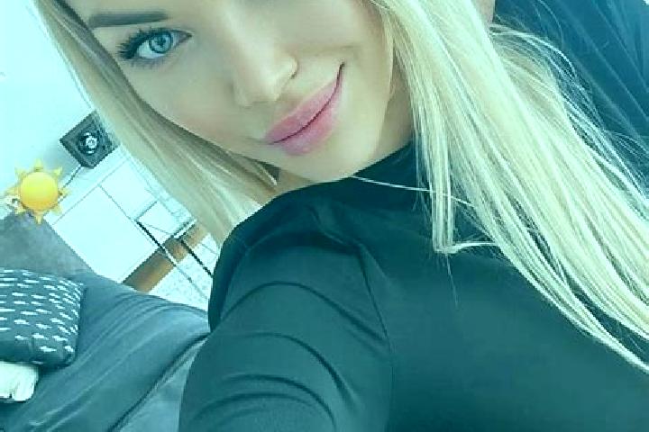 Zoey, 39 — Escort in Mokrovraty, Czech Republic