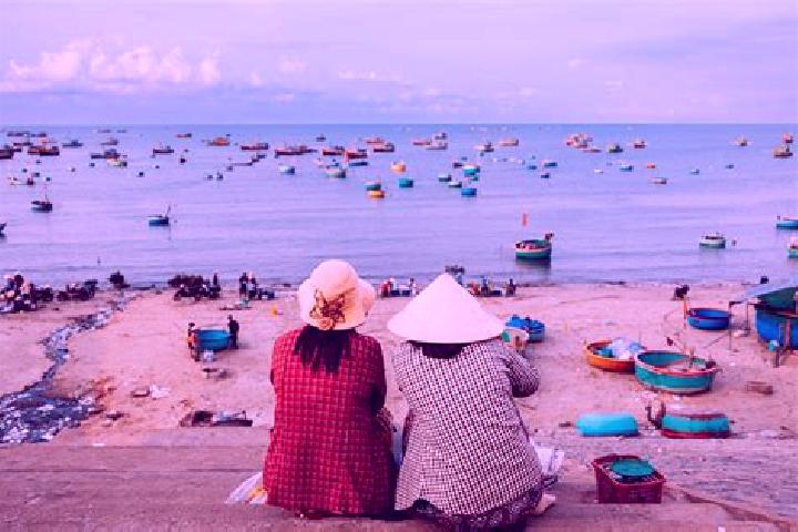 Zoey, 39 — Escort in Mui Ne, Vietnam