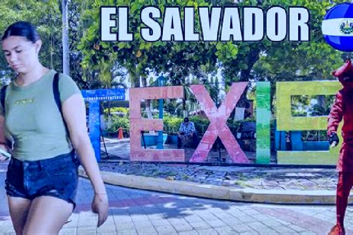 Zoey, 39 — Escort in Texistepeque, El Salvador